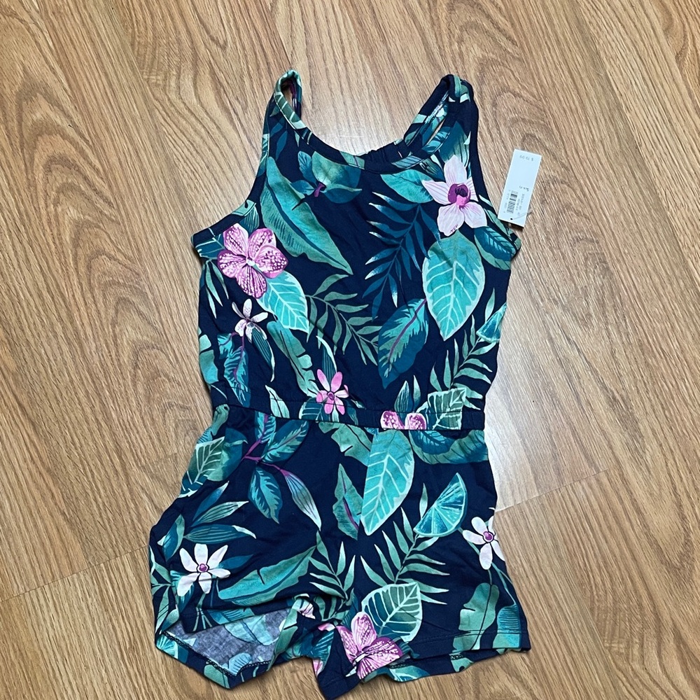 Old Navy Kids lot of summer clothes in size 6/7-brand new with 🏷️